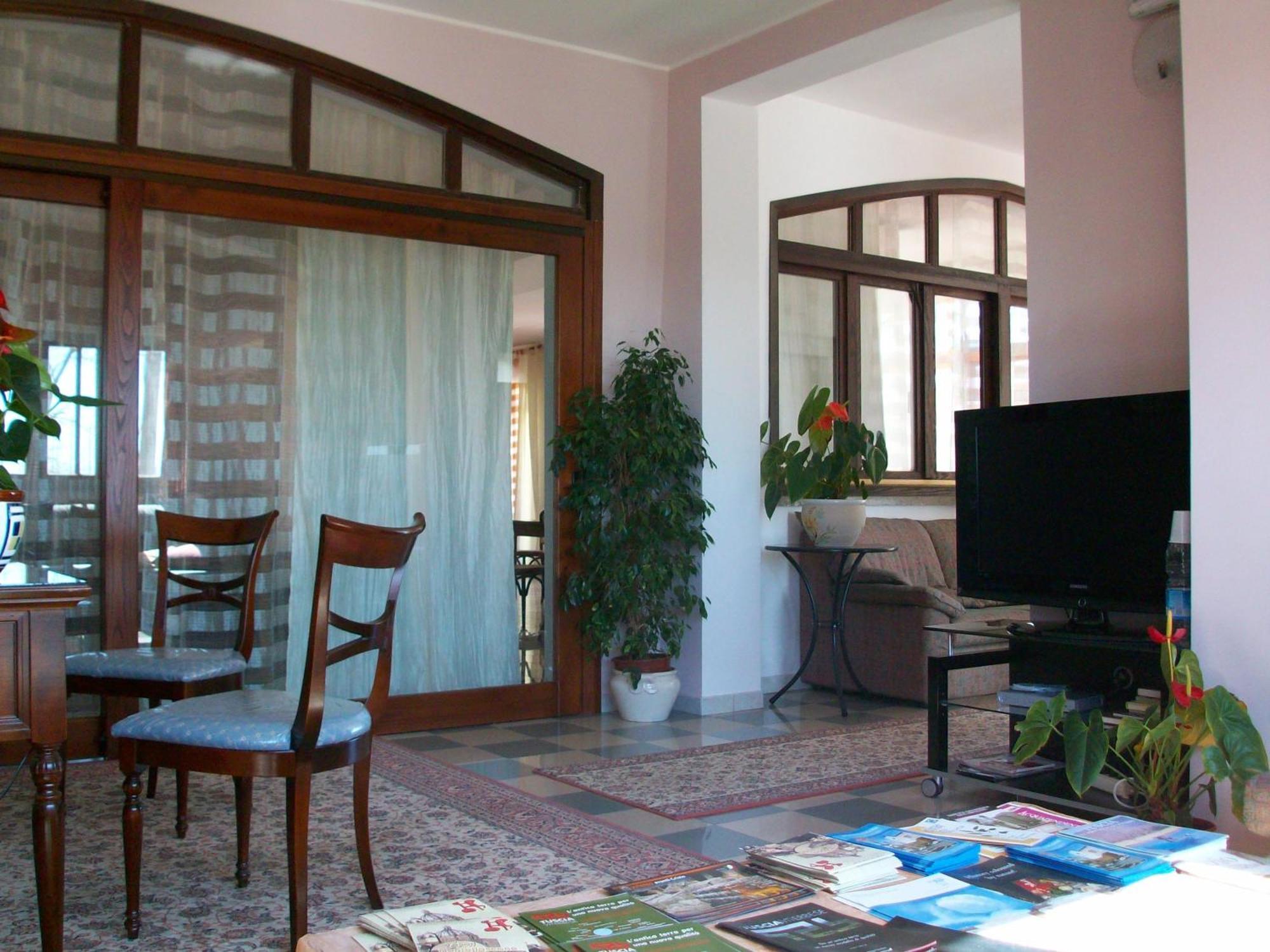 Residence Hotel La Commenda Montefiascone Exterior foto
